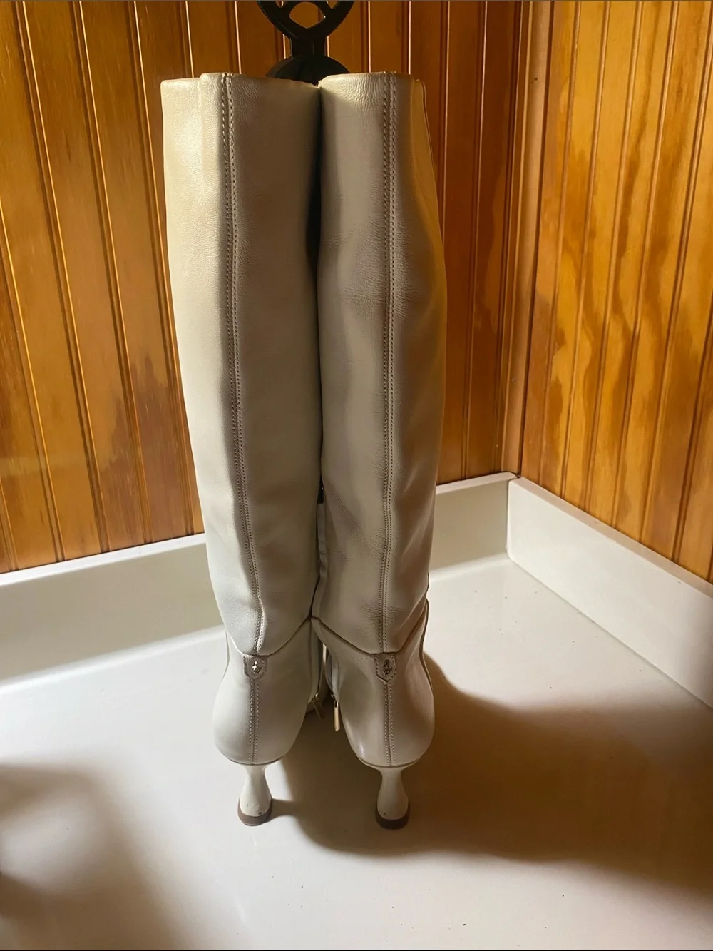 Sam Edelman sleek over